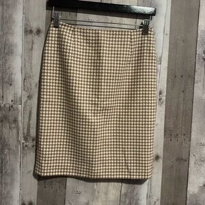 Ann Taylor Houndstooth Camel Tan pencil skirt 4P